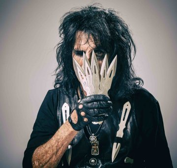 events/2018/12/admid0000/images/Alice Cooper_Paranormal_press pictures_print_copyright earMUSIC_credit Rob Fenn_resize.jpg